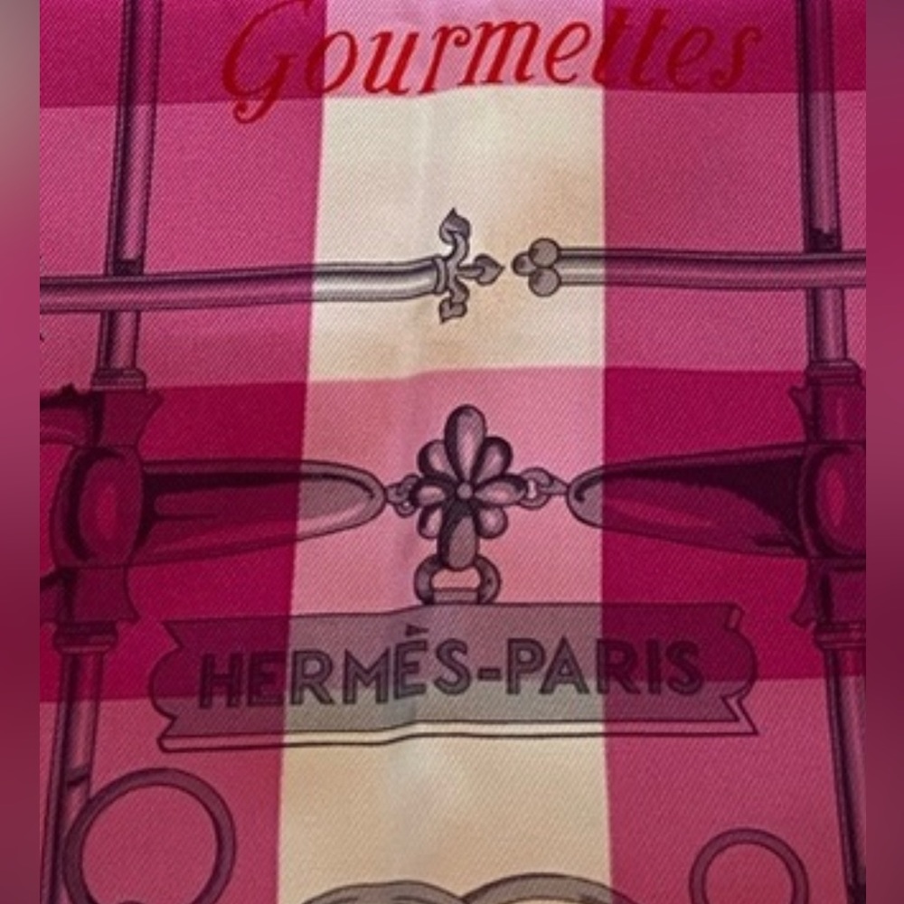 Hermes Scarf Size 35x35 Reversible (similar to 90)